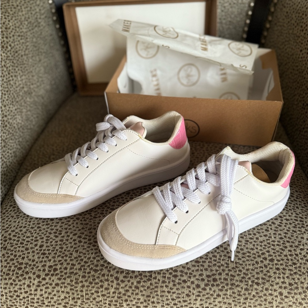 White and Pink Low-Top Sneakers with Chunky Soles